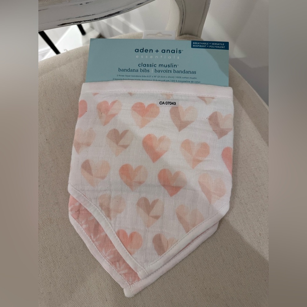 Aden + Anais 2-Pack 100% Muslin Cotton Bandana Baby Bibs - Piece of My Heart NWT